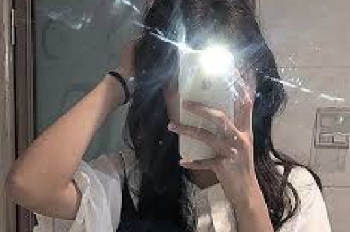 李一桐真拉假拉：身材争议背后的公关智慧