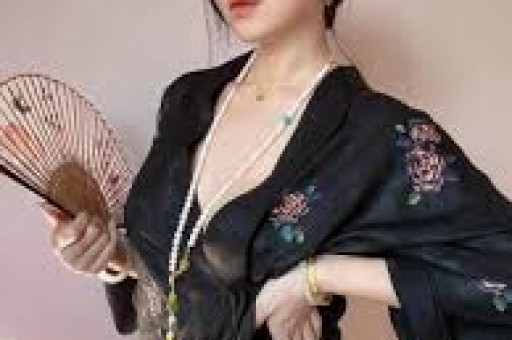 旺仔小乔翻车实录:900多块看面具网红演唱会割韭菜新姿势! 旺仔小乔翻车实录:900多块看面具网红演唱会割韭菜新姿势!